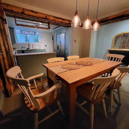 Ogleforth Holiday home York